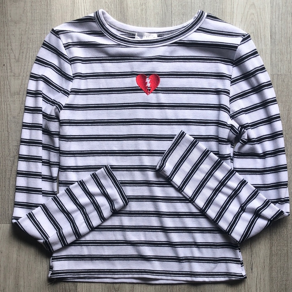 💔 Striped Knit Top with Embroidered Broken Heart 💔